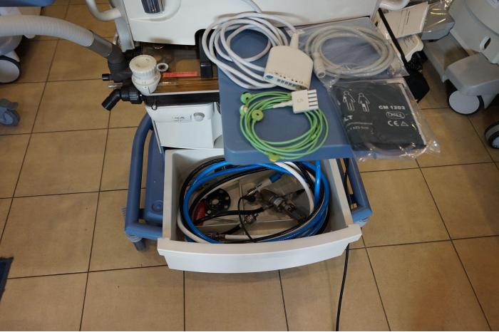 Drager Primus anesthesia machine with Drager Infinity Delta monitor and Sevoflurane vaporizer