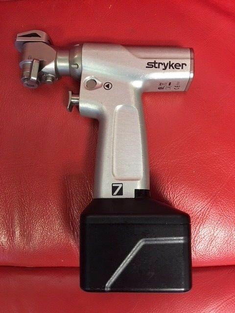 Stryker System 7 Sagittal Saw 7208 w/SmartLiFE Large Battery 7215