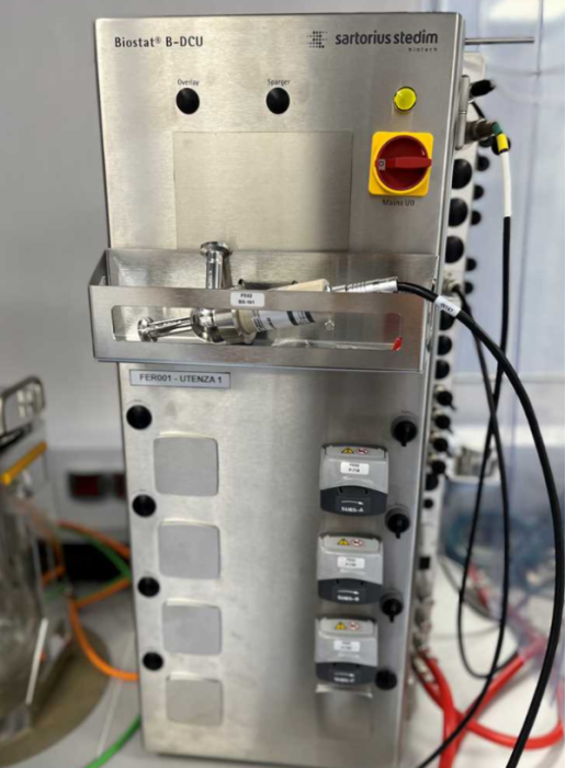 Sartorius Stedim Biostat B-DCU Bioreactor System 