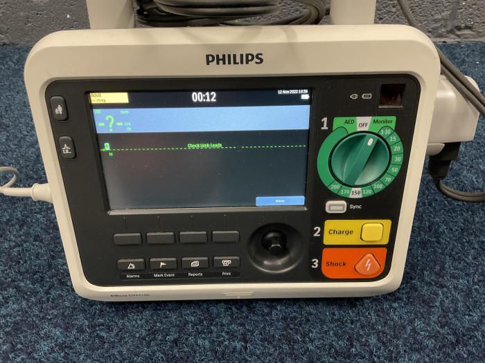 2020 Philips Efficia Defibrillator DFM100