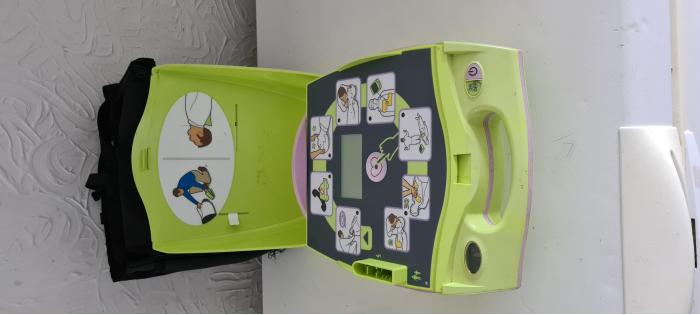 ZOLL AED Plus