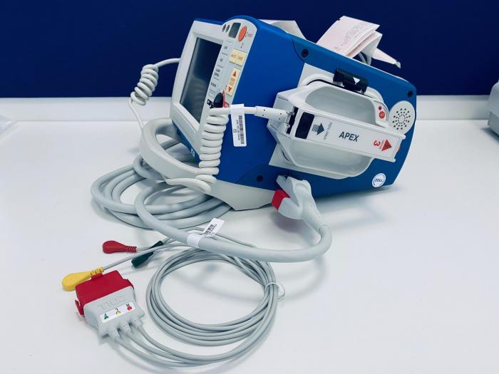 ZOLL MEDICAL R Series