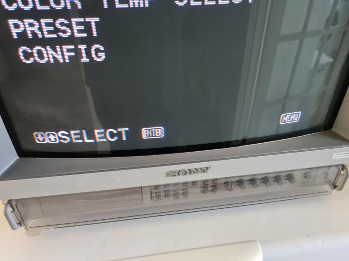 SONY TRINITRON PVM-20M2MDE