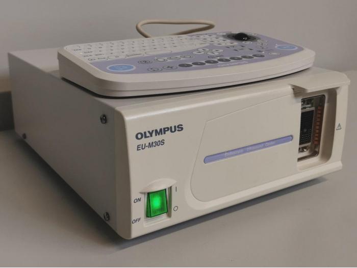 OLYMPUS EU-M30