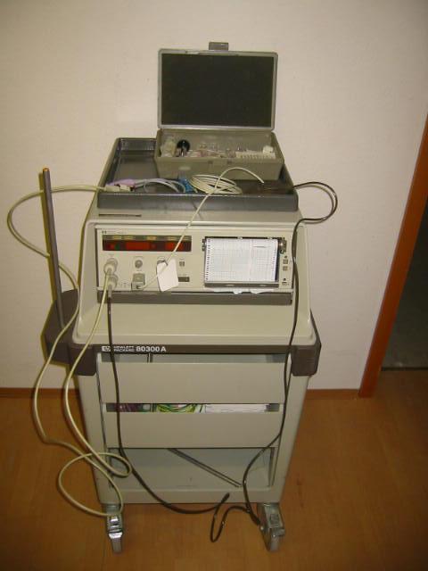 HEWLETT PACKARD 8040A