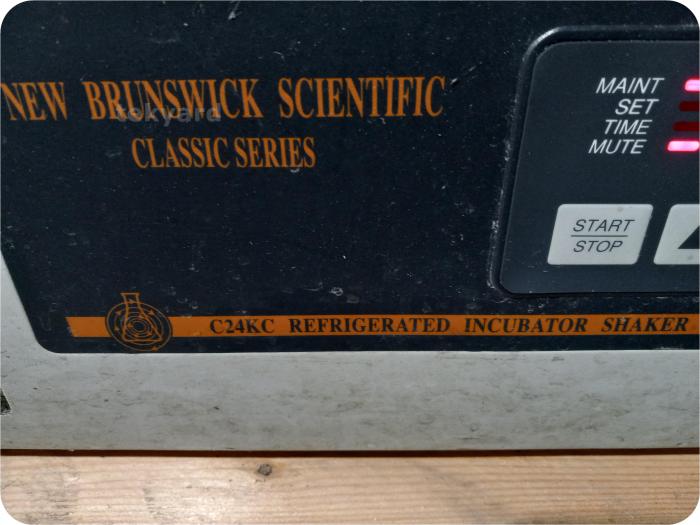 New Brunswick Scientific Classic C24KC Incubator Shaker