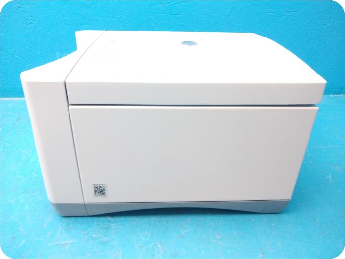 Eppendorf 5702 Centrifuge