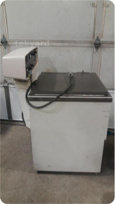 Damon / IEC DPR-6000 Refrigerated Centrifuge