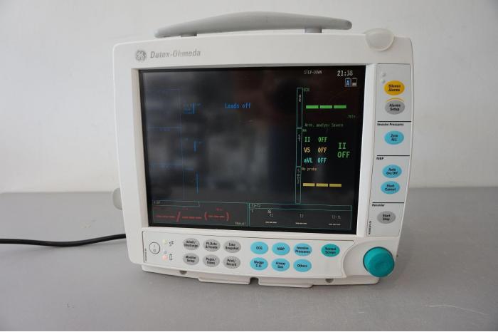 GE Datex Ohmeada S/5 FM patient monitor