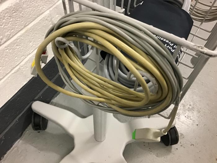 GE patient monitor on roll stand B30