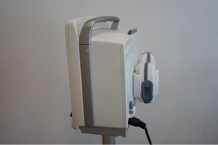 GE B650 patient monitor on stand