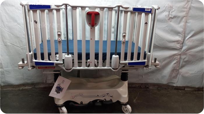 Stryker FL19H Pediatric Crib