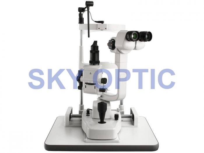 TOPCON SLD4 Video slit lamp with DC1 digital video camera