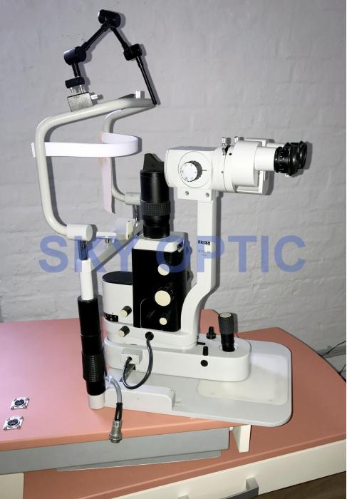 ZEISS 30 SL-M slit lamp with chin rest