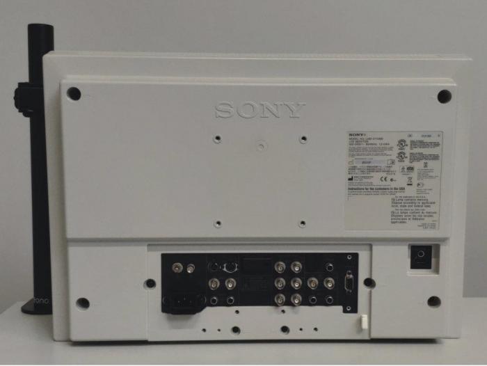 SONY LMD-2100MD